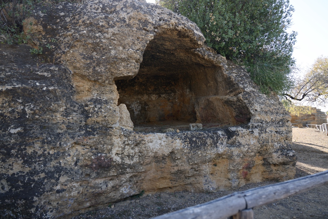 8B8A7343 Large